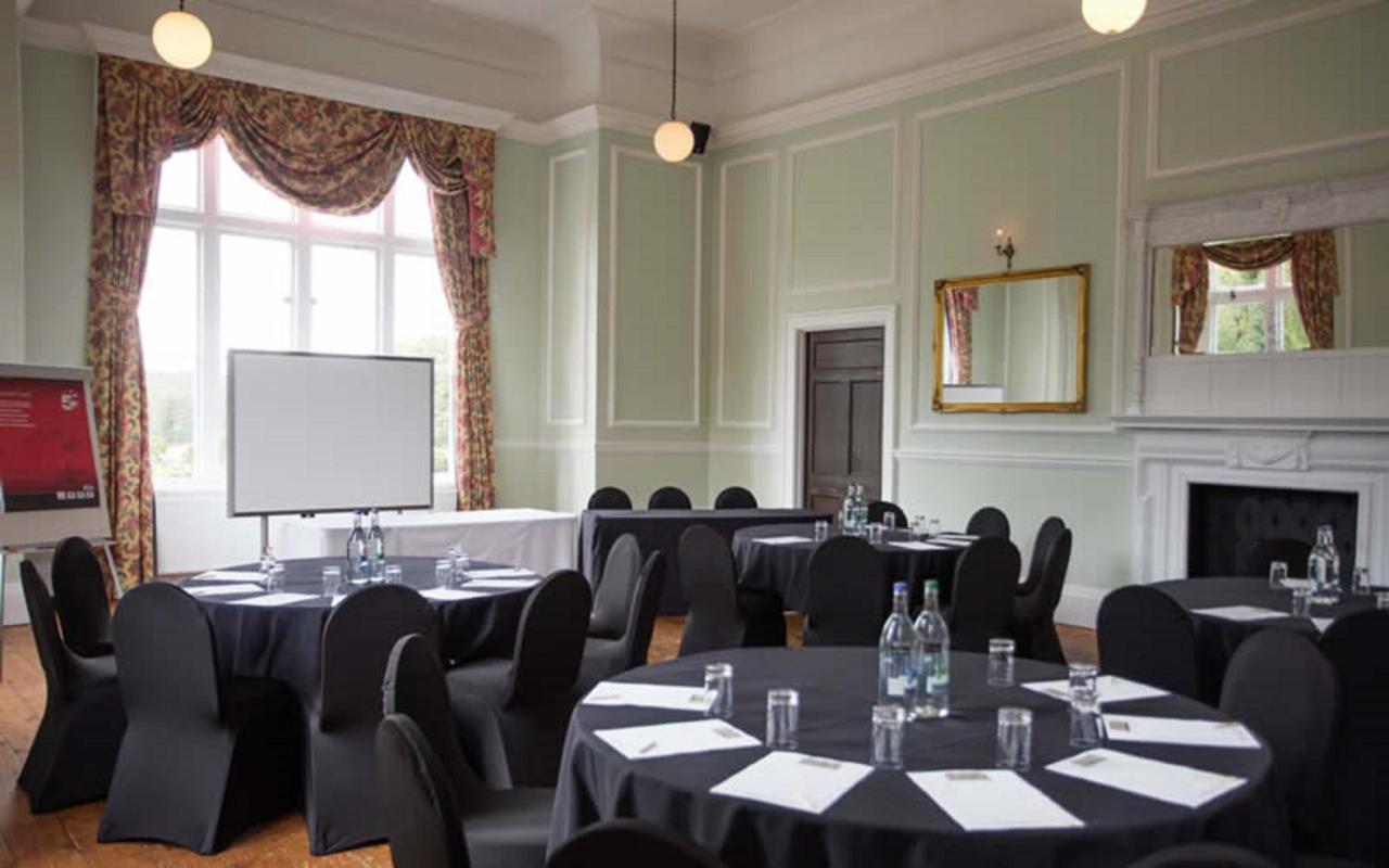 Lynford Hall Hotel Mundford ภายนอก รูปภาพ